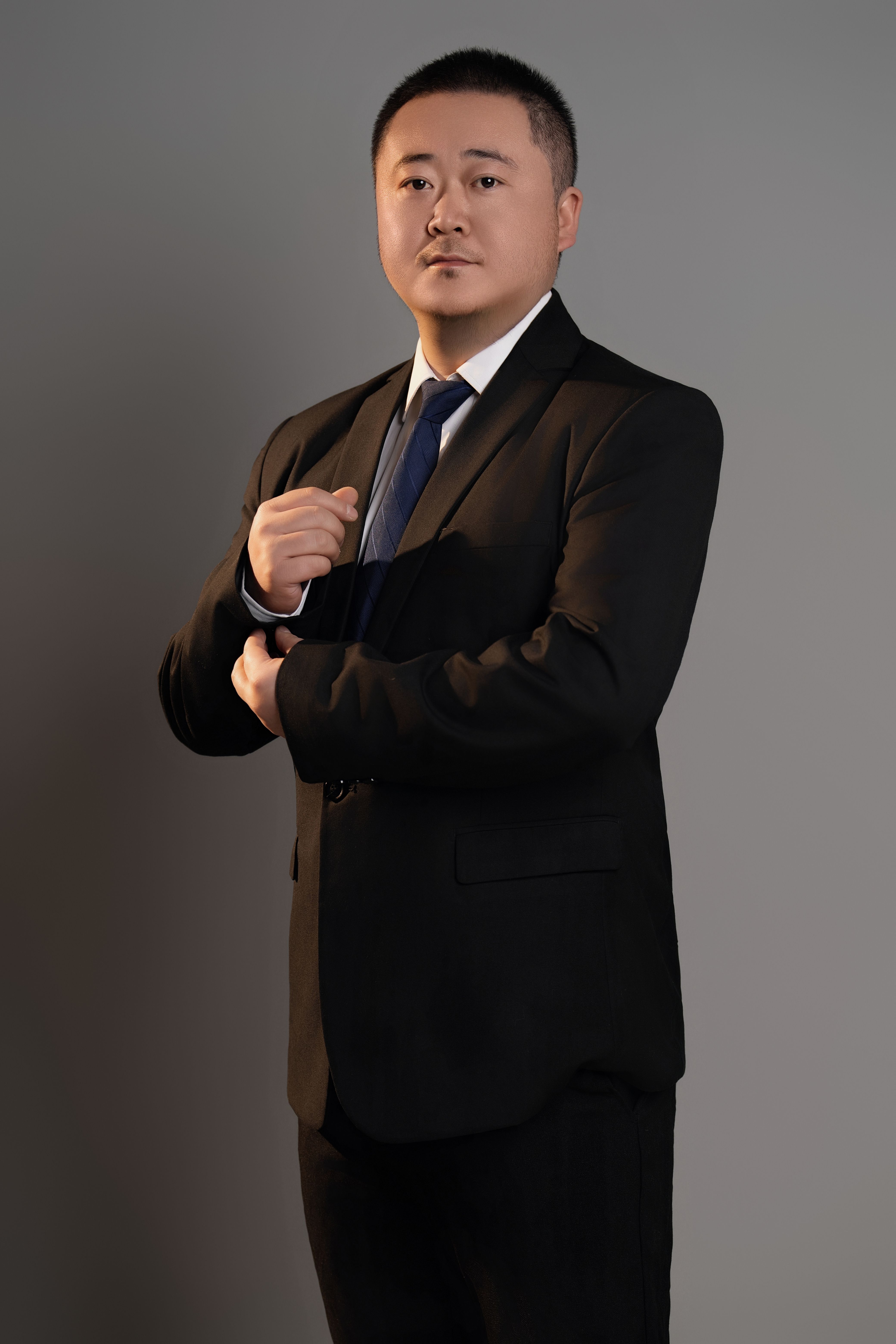 王浩人